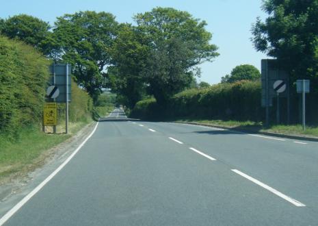 A487 Trefdraeth, Sir Benfro gan Colin Pyle